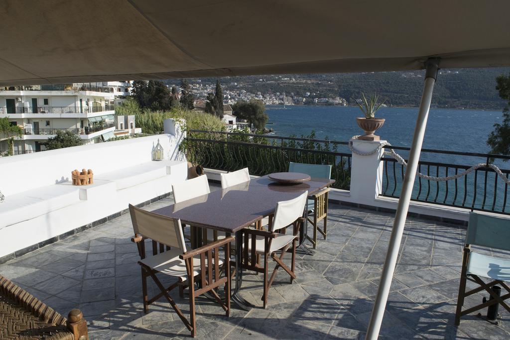 Roditses Beach Sea Front Apartments Đảo Samos Ngoại thất bức ảnh