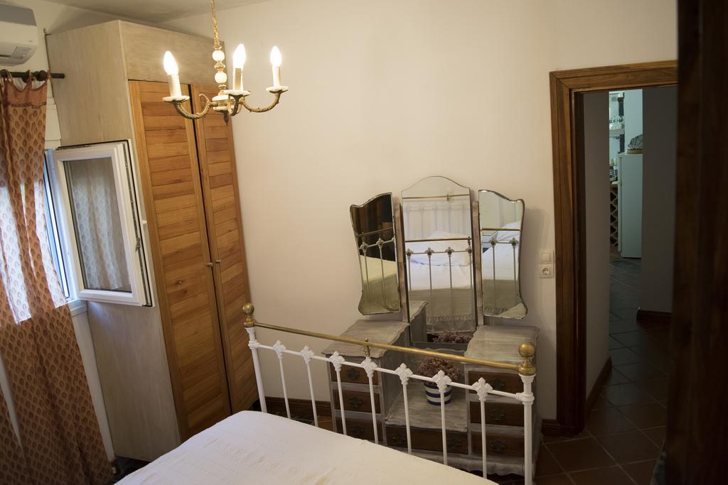 Roditses Beach Sea Front Apartments Đảo Samos Ngoại thất bức ảnh