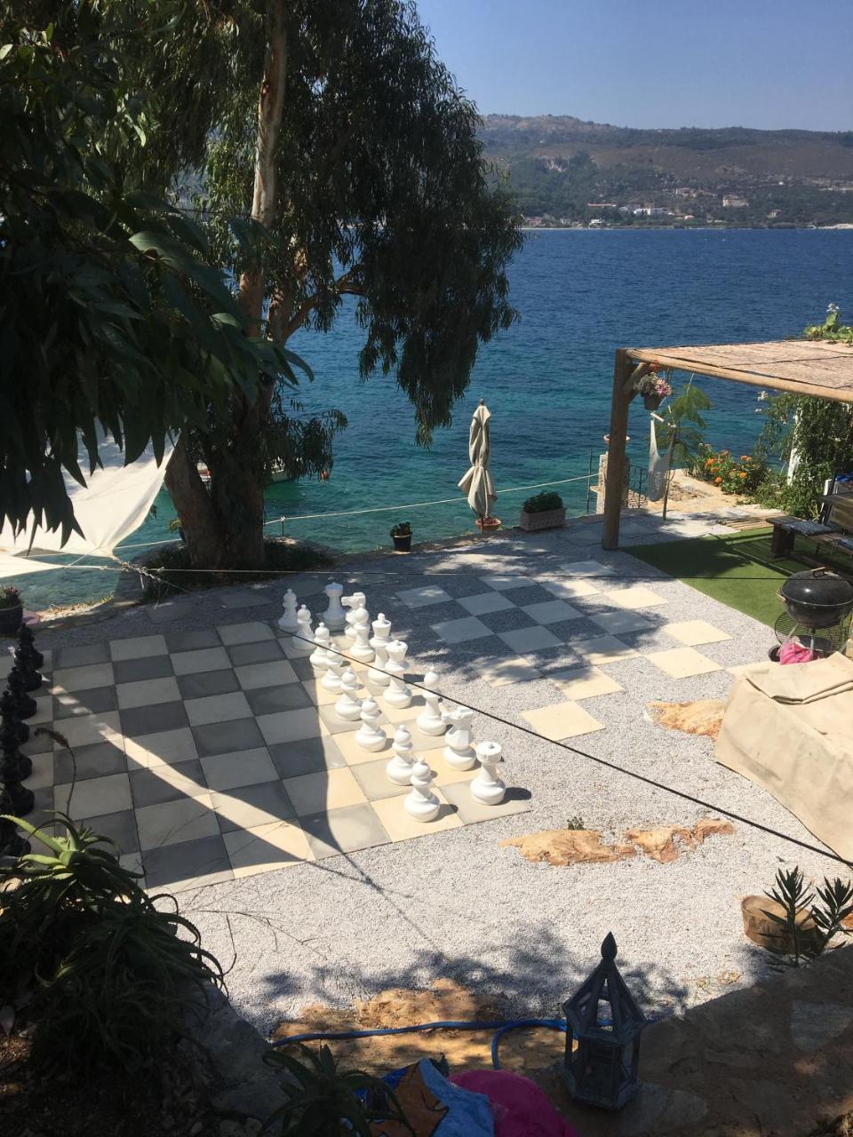 Roditses Beach Sea Front Apartments Đảo Samos Ngoại thất bức ảnh